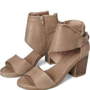 NEW ERIC MICHAEL women's callie heeled sandal in camel